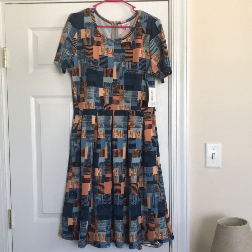 LuLaRoe Amelia dress